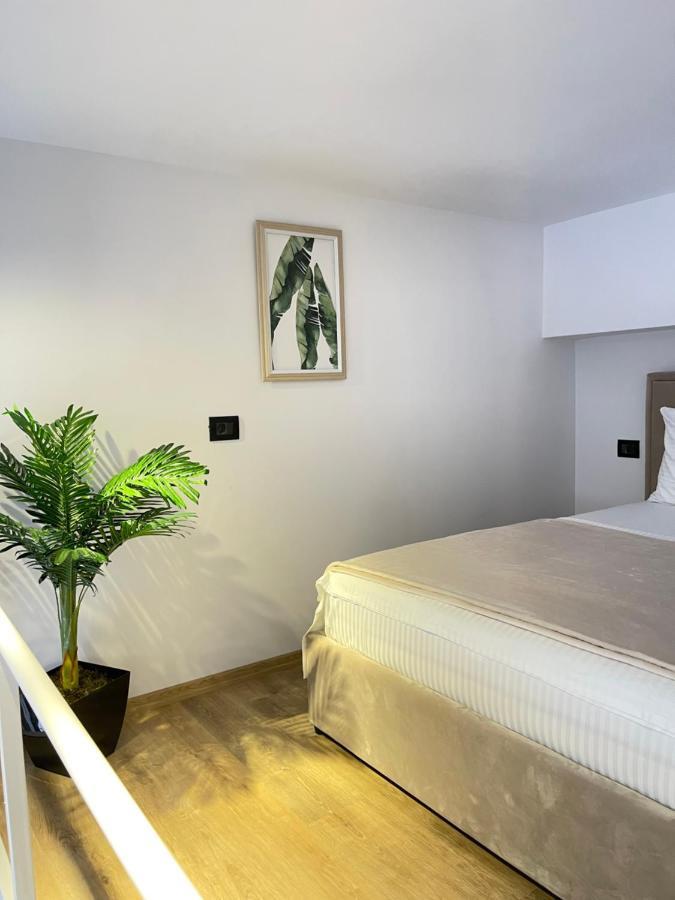 Duplex Lungomare Suites Vlorë Extérieur photo