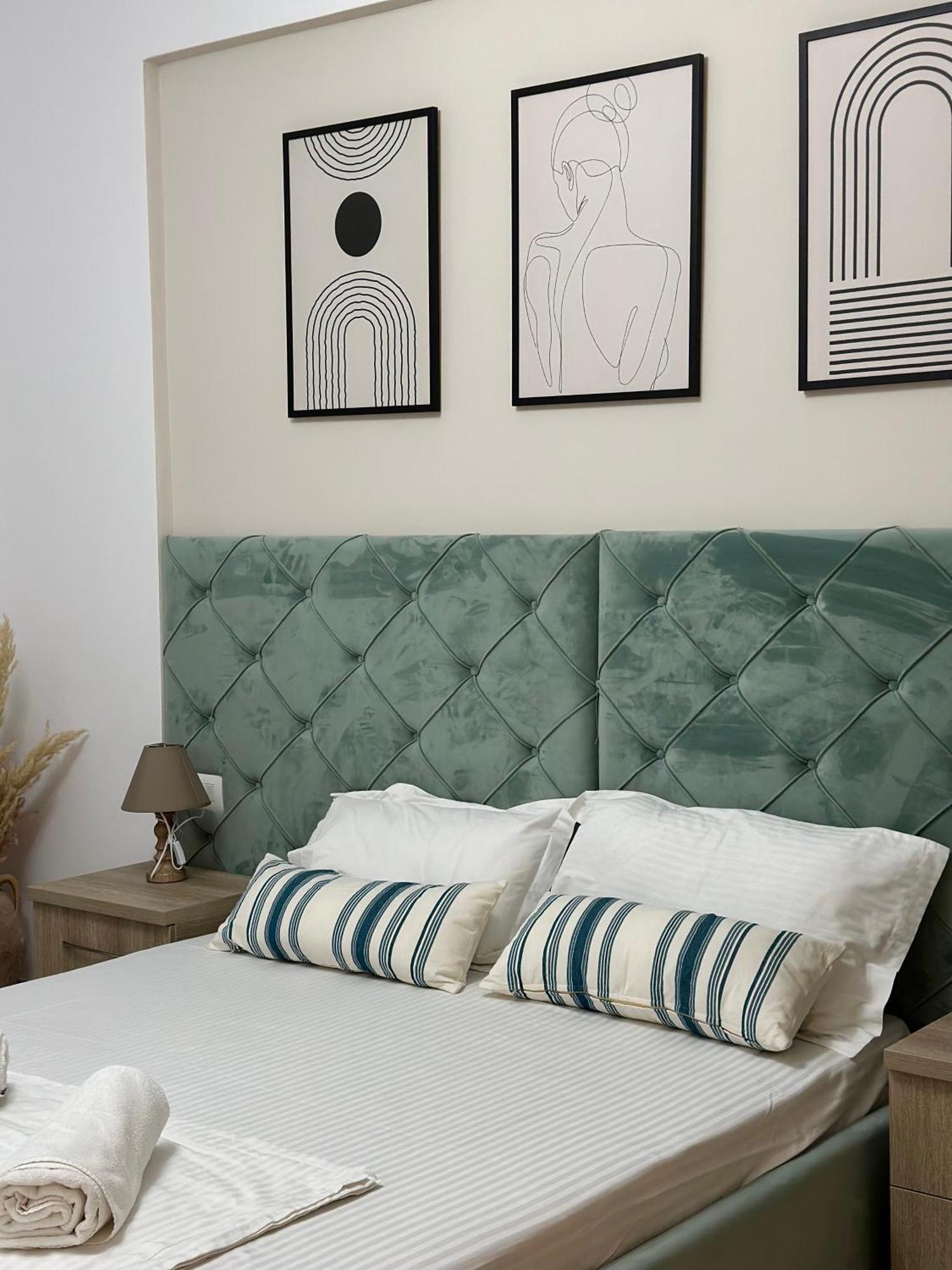 Duplex Lungomare Suites Vlorë Extérieur photo